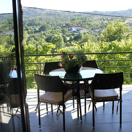 Casa Cima De * Vieira do Minho