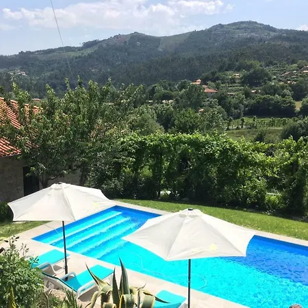 Casa de Férias Casa Cima De